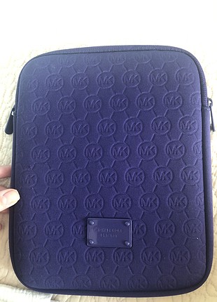 Michael Kors Ipad Cantasi