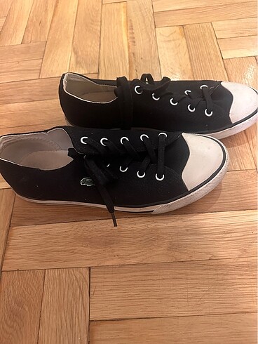 38 Beden Lacoste