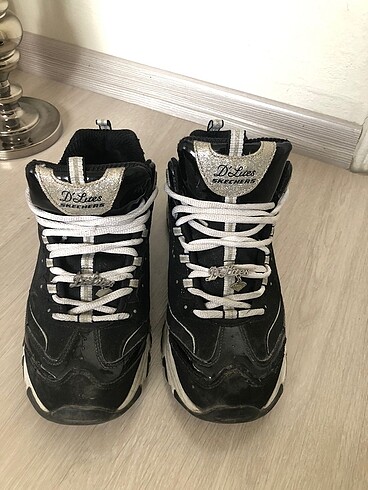 Skechers spor ayakkabı