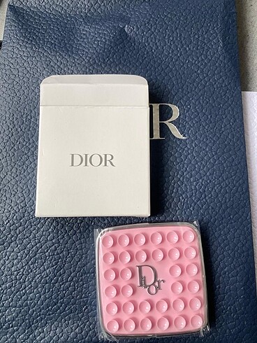 Dior telefon tutucu