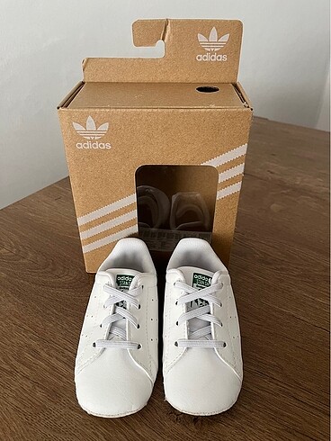 ADİDAS STAN SMITH