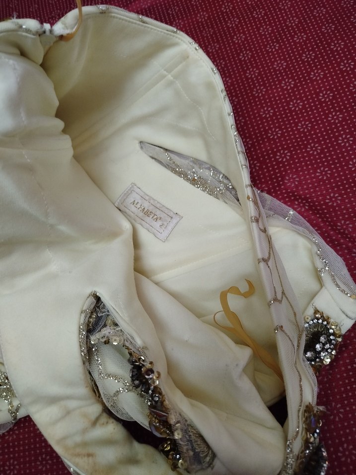 İşlemeli Uzun Beyaz Nişan Elbisesi - Görsel 4