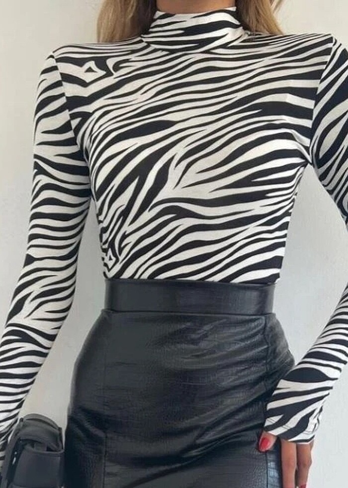 VİSKON DESENLİ BLUZ - Görsel 2