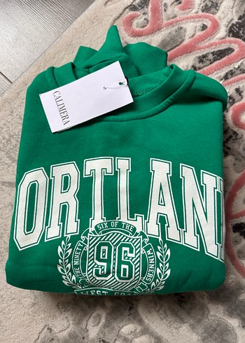 m Beden Yeşil Baskılı Kadın Sweatshirt