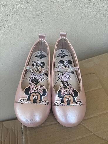Minnie Mouse Kız Çocuk Babet