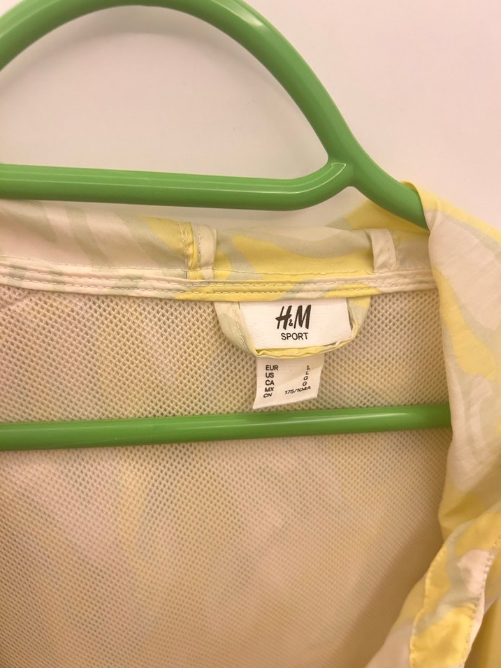 Kadın HM Sarı Kapüşonlu Bağcıklı Yağmurluk - Görsel 5