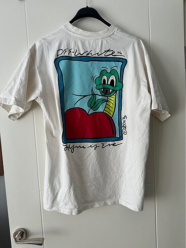 Beyaz tshirt