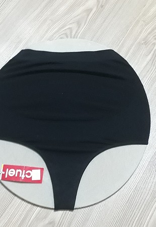 H&M toparlayıcı tanga