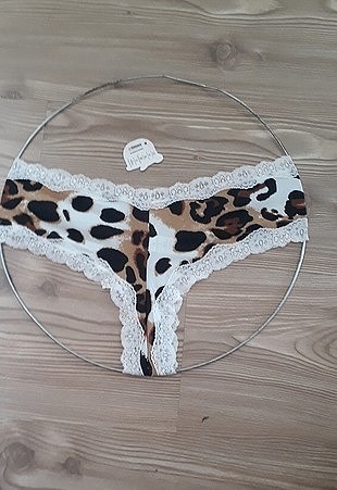 leopar tanga