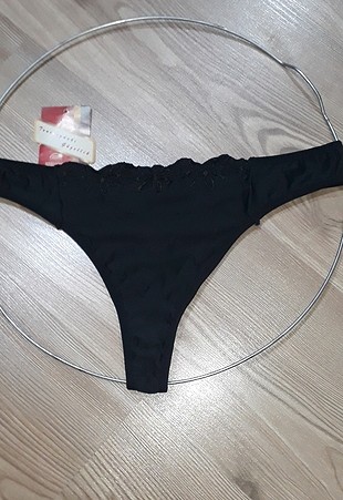 siyah tanga