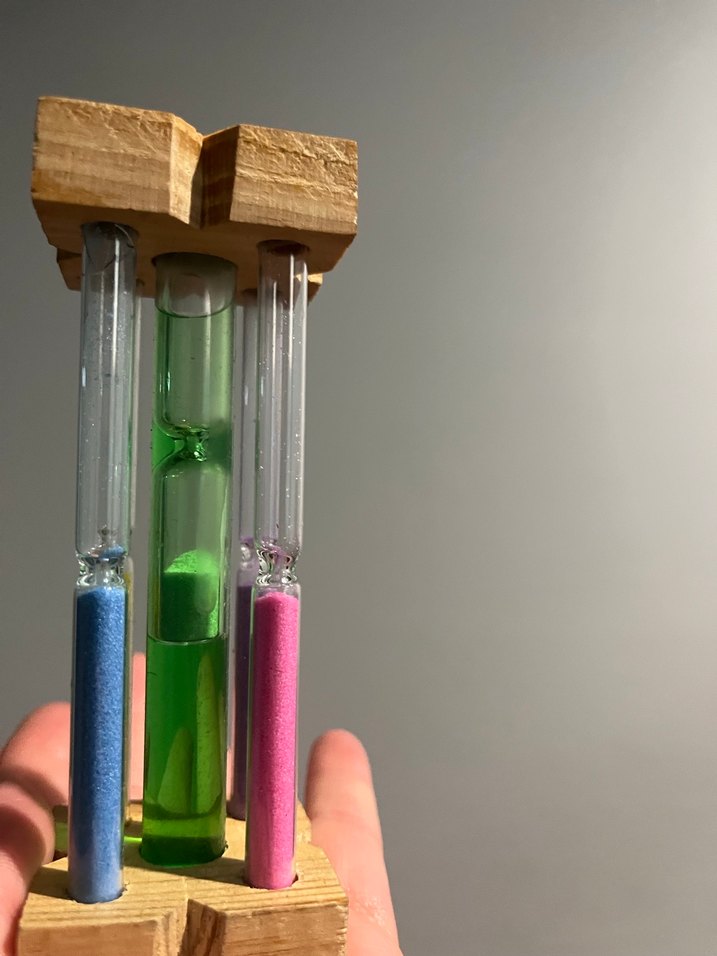 Renkli Kumlu Ahşap Kum Saati Oyuncak - Görsel 3