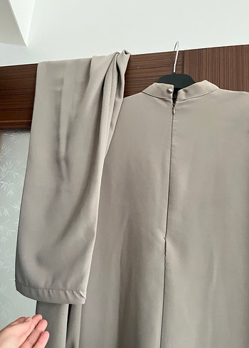 Bej Uzun Kollu
Tunik - Görsel 4