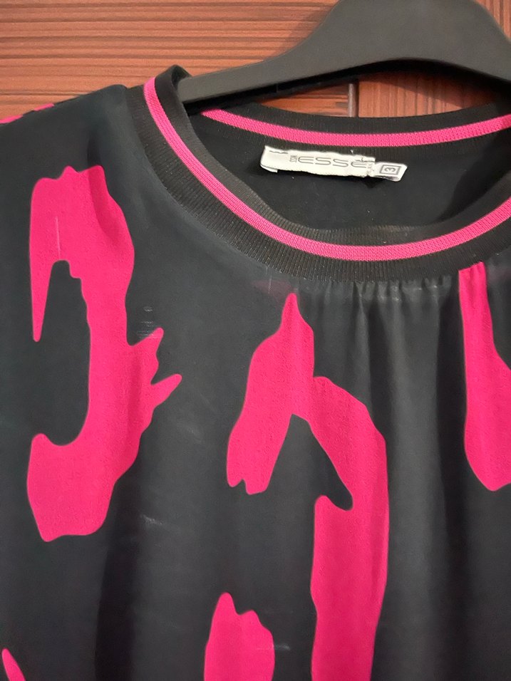 Uzun, Bol Kesim, Fırfırlı Kadın Elbise - Görsel 2