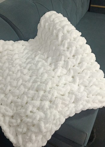 puffy Beyaz Örgü Çocuk Battaniyesi - Görsel 10