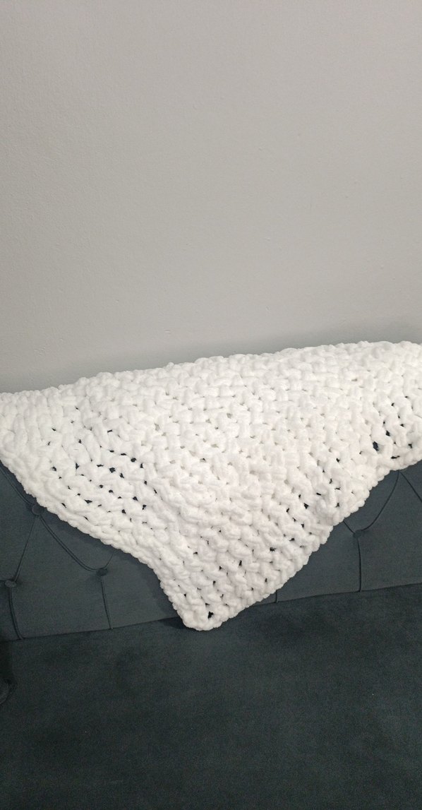 puffy Beyaz Örgü Çocuk Battaniyesi - Görsel 4