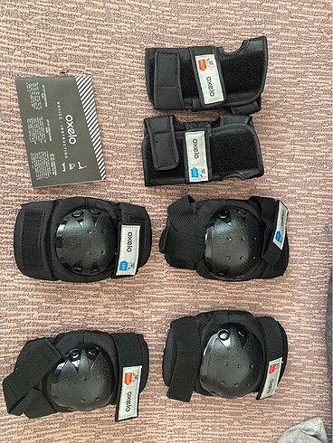 Decathlon yeni XS beden siyah paten koruyucu set