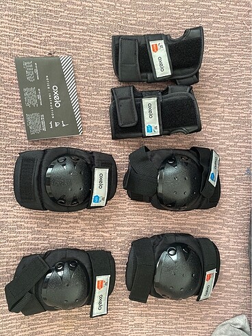 Decathlon Decathlon yeni XS beden siyah paten koruyucu set