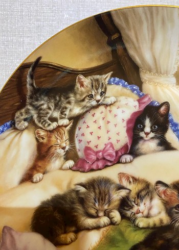 KEDİLİ DUVAR TABAĞI / 1994 - Görsel 3