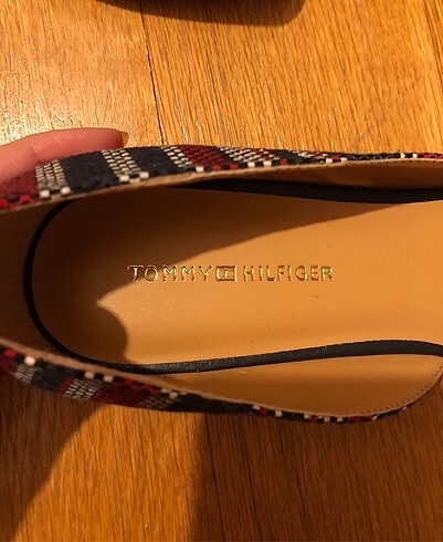 37,5 Beden Tommy Hilfiger Babet