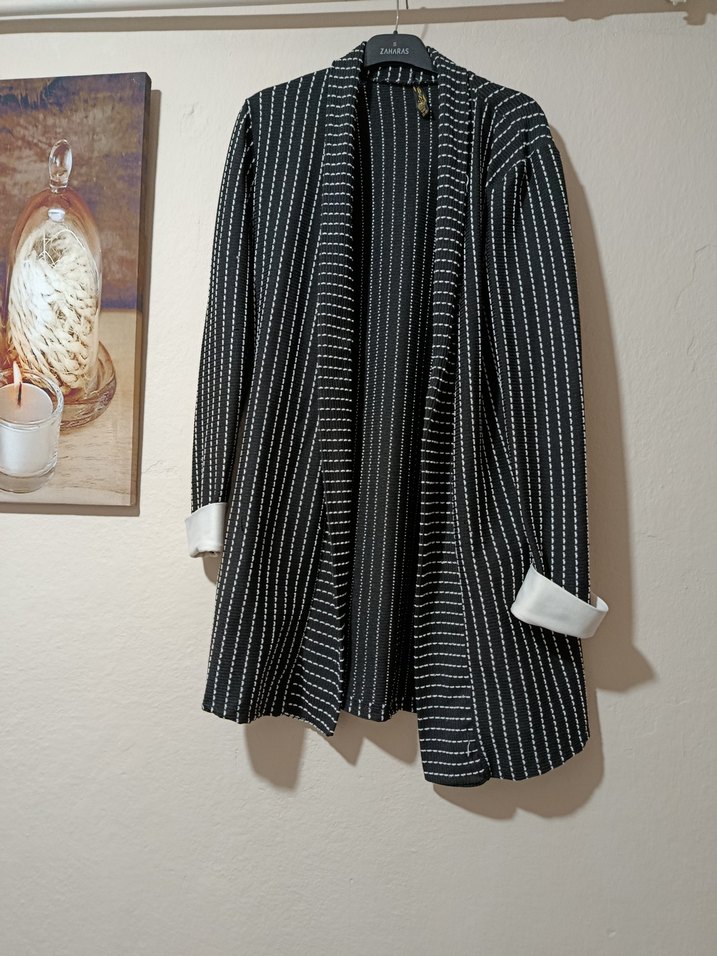 Düz Çizgili Siyah Midi Kadın Ceket - Görsel 3