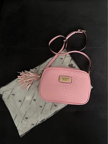 Victoria secret pembe çanta