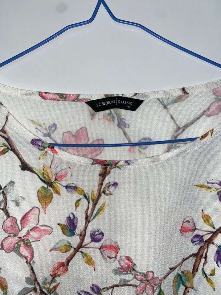 Beyaz Çiçek Desenli Bohem Bluz - Görsel 2