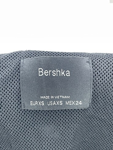xs Beden siyah Renk Bershka Bomber %70 İndirimli.