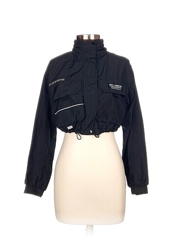 Bershka Bomber %70 İndirimli.