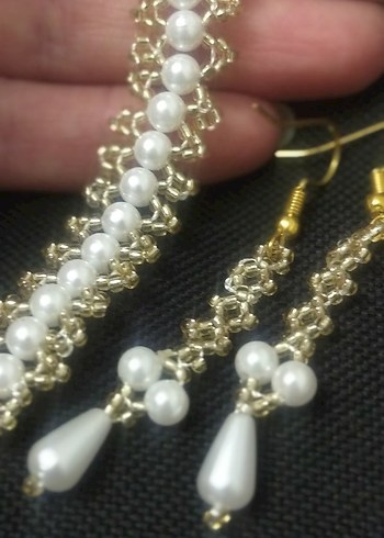 İnci İşlemeli Beyaz Kadın El Zinciri takı seti 
bileklik ve küpe - Görsel 2