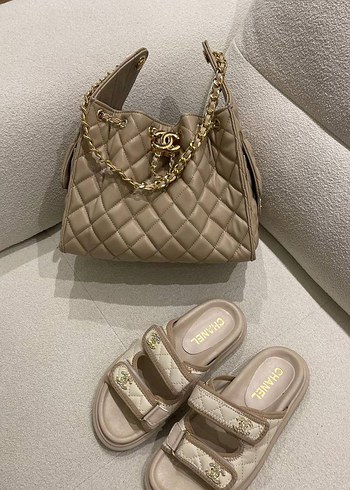 38 Beden siyah Renk Chanel Kemerli Terlik