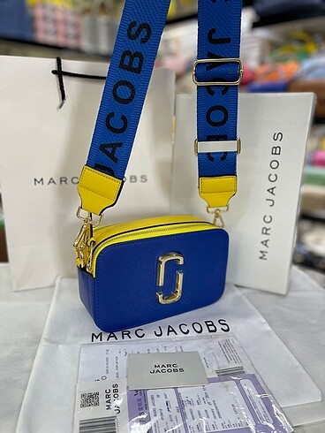 MARC JACOBS