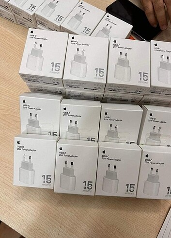 15 pro Max baslik USB-C girisli