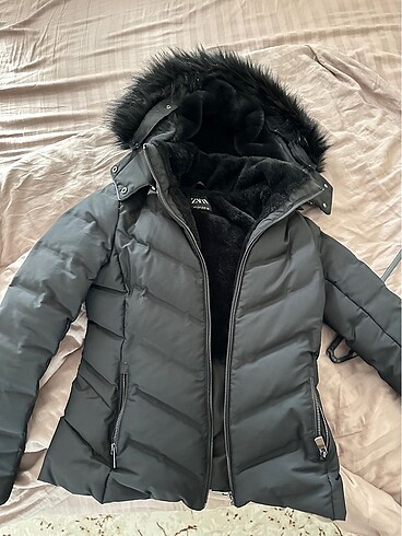 Zara mont