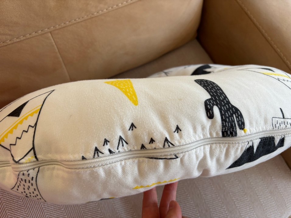 Baskılı Beyaz Emzirme ve Hamile Yastığı - Görsel 3