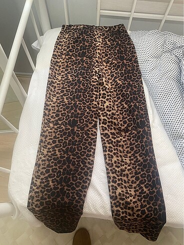 s Beden trendyolmilla leopar pantolon