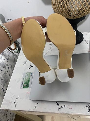 ince bant topuklu ayakkabı - Görsel 3