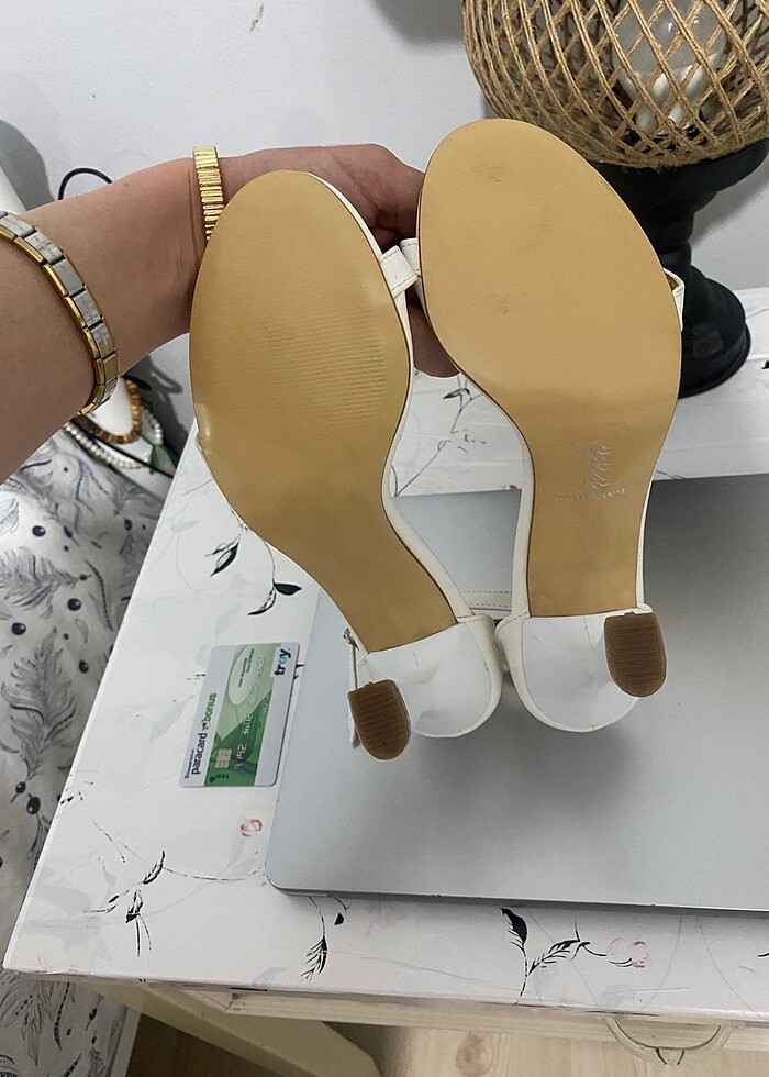 ince bant topuklu ayakkabı - Görsel 3