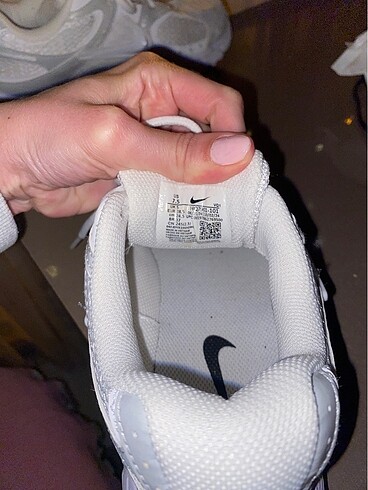 nike beyaz koşu ve günlük ayakkabı - Görsel 5