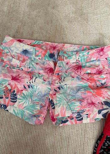 Renkli Desenli Mini Şortlar - Görsel 3