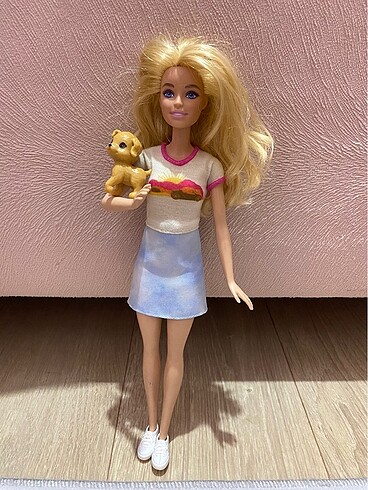 Barbie bebek