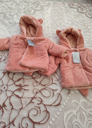 Pembe Kapüşonlu Kürklü Kız Çocuk Ceket