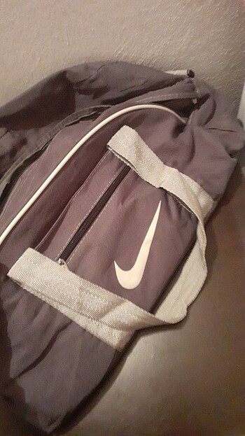  Beden gri Renk Nike spor çantası