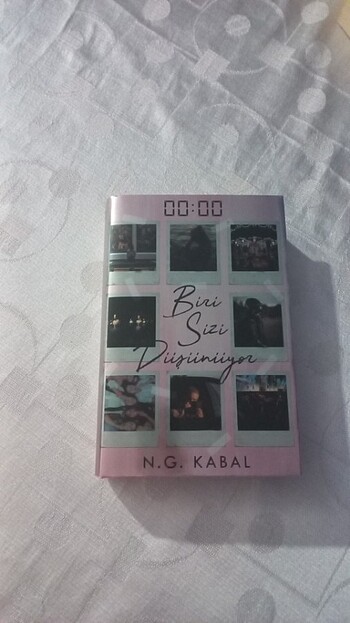 Gençlik serüveni - 1. Kitap, Biri sizi düşünüyor