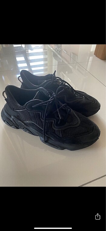 Adidas ozweego