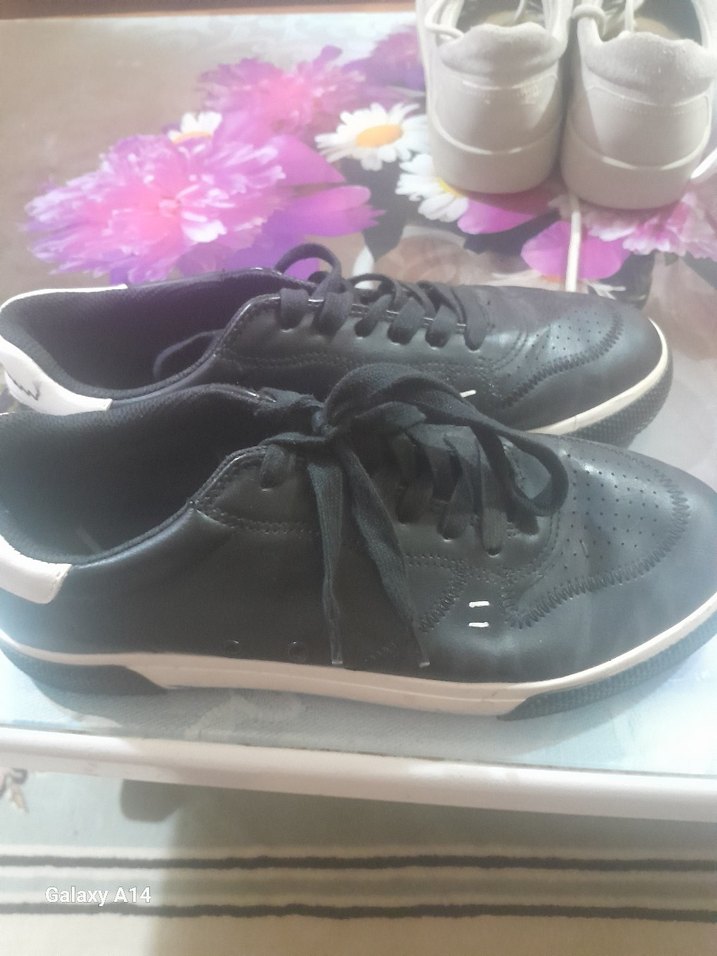 Bershka ayakkabı - Görsel 3