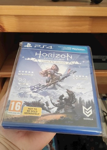 Horizon Zero Dawn Complete Edition PS4