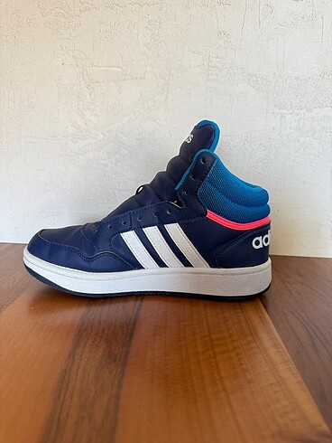36 Beden Adidas lacivert spor ayakkabı