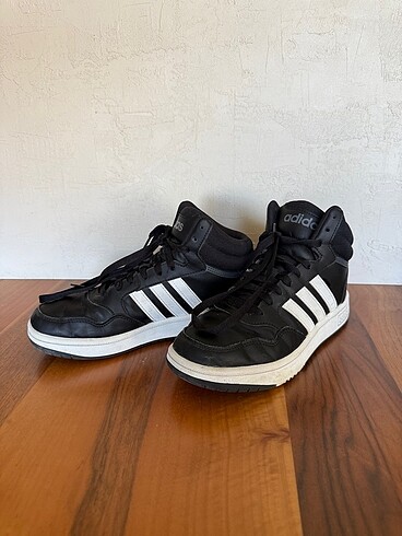 Adidas siyah spor ayakkabı