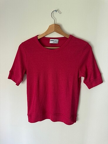 Zara kırmızı tshirt