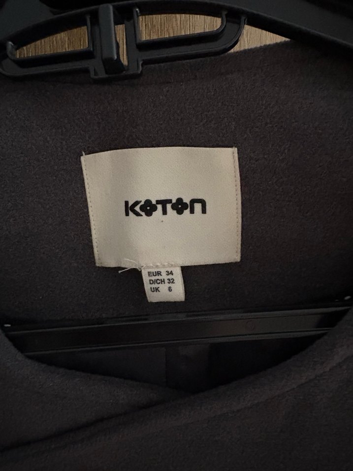 Fermuarlı ve Deri Detaylı Gri Kaban - Görsel 4